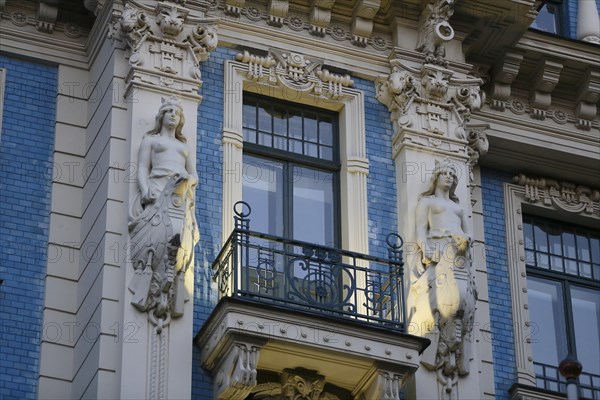 Balcony and female statues