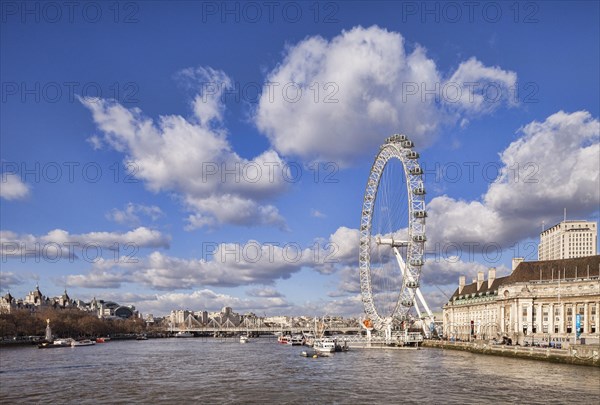 View of the River Thames downstream from Westminster Bridge to the Millenium Bridge