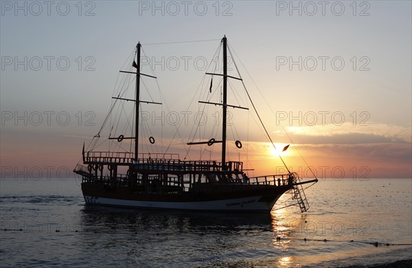 Excursion boat