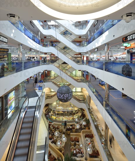 Shopping mall Sevens Home of Saturn