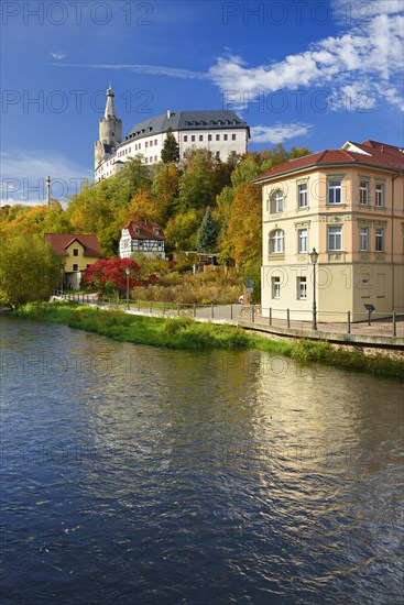 Osterburg Castle and the historic centre on the Weida River