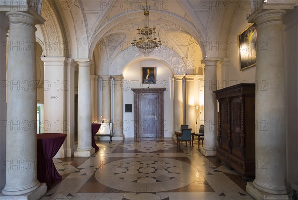 Entrance hall of the Kunstlerhaus exhibition building