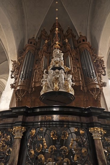 Baptismal font by Hinrich Gerwiges