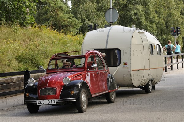 Citroen 2 CV4 1970 with old caravan