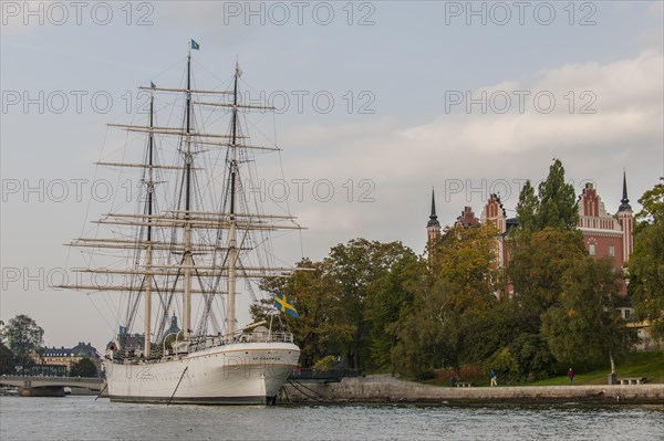 Three-masted tall ship af Chapman