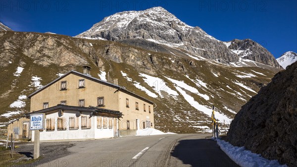 Albula pass road