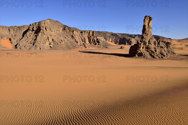 Sand dunes and rocks of Moul Naga