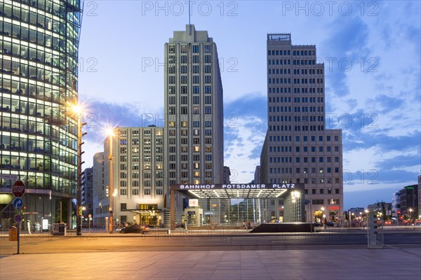 Potsdamer Platz Station