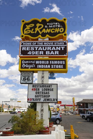 Historic Hotel El Rancho on Route 66