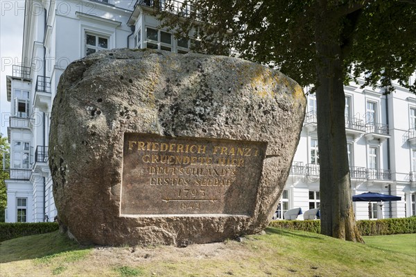 Memorial stone