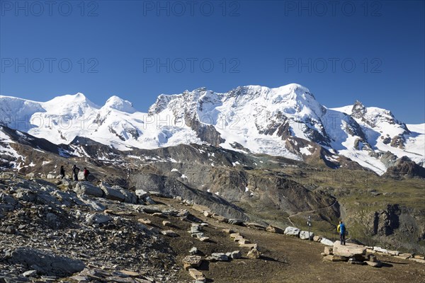 View of the mountains Castor