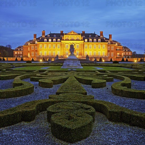 Schloss Nordkirchen palace with castle gardens
