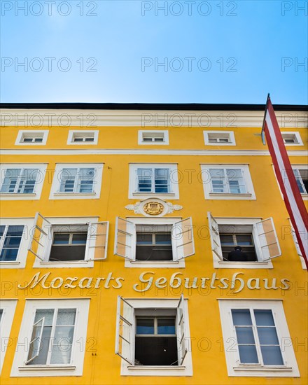 Mozart's birthplace in Getreidegasse street
