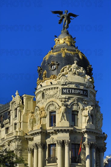 Metropolis Building or Edificio Metropolis