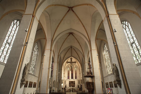 Interior view of the choir with the monumental crucifix