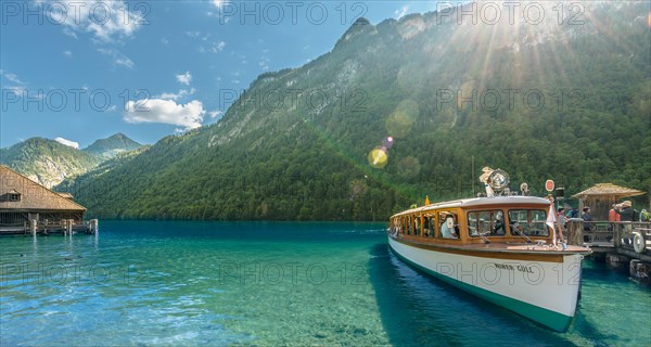 Ship landing in St. Bartholoma