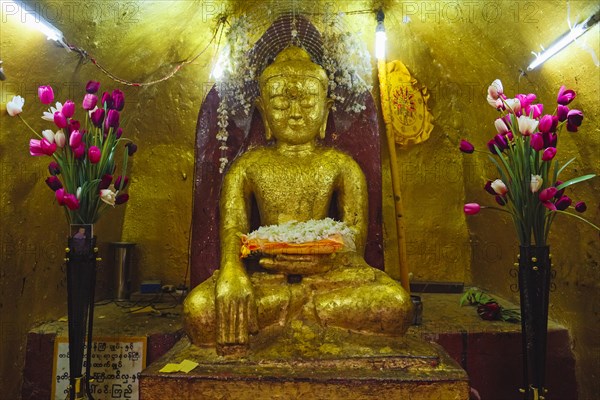 Gilded Buddha in the Shwezigon Pagoda