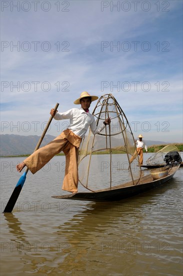 Leg-rowing fisherman on Inle lake