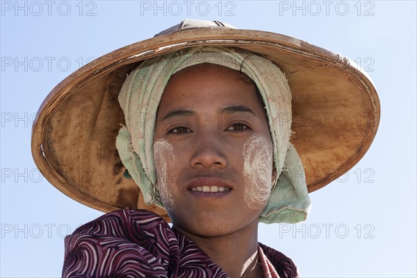 Rice farmwoman