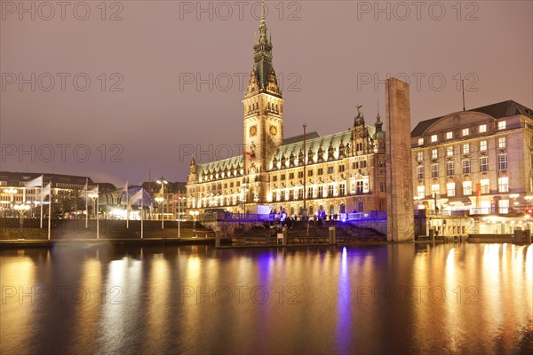 City Hall and Kleine Alster canal