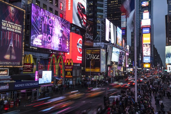Traffic at rush hour in Times Square