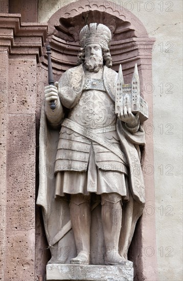 Statue