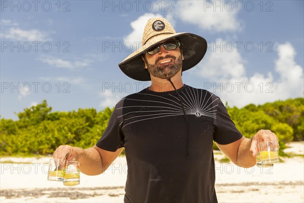 Man serving Ti Punch