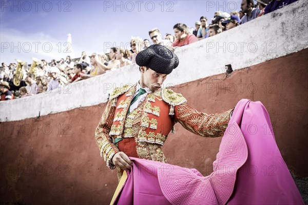 Matador in the arena performing a Veronica manouvre