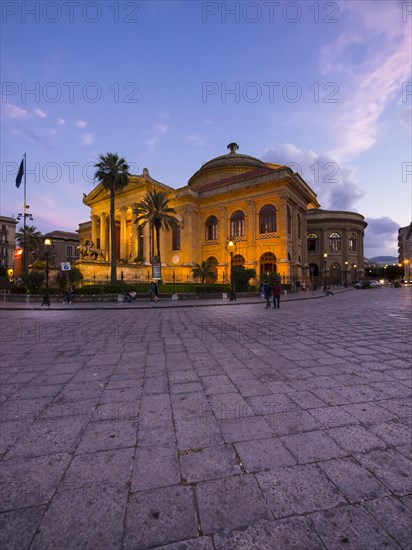 Teatro Massimo at dusk