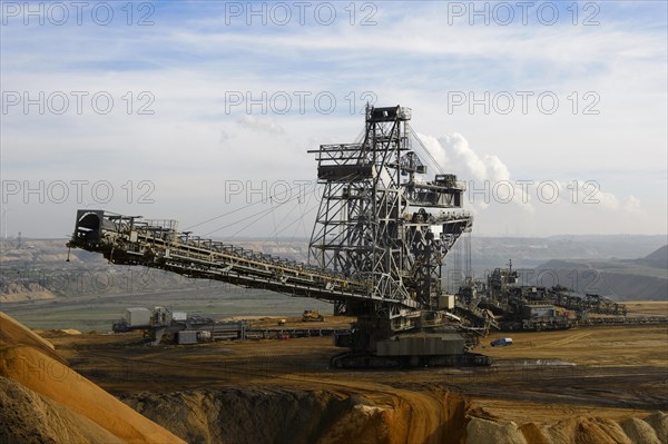 Stacker in the Garzweiler surface mine at the top of the pit