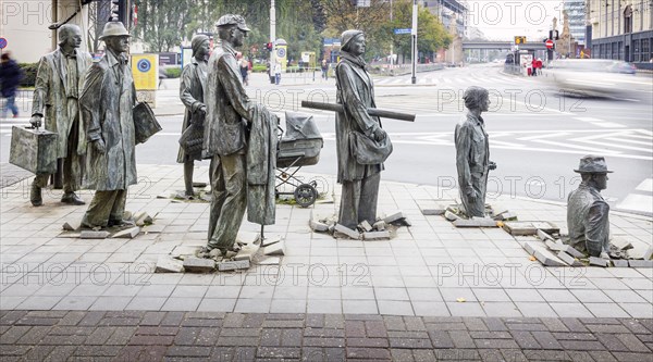 Monument to the Anonymous Pedestrians