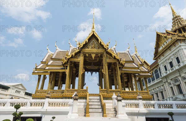 Pavilion in front of Chakri Maha Prasat in the Grand Palace