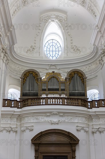 Interior of the Collegiate Church