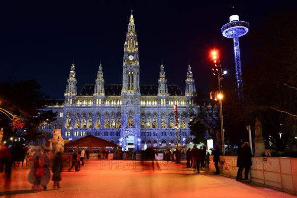 Skating rink in front of the Town Hall