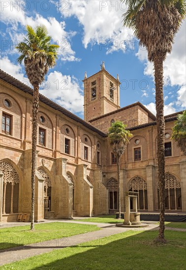 Cloister of Santa Maria la Real monastery