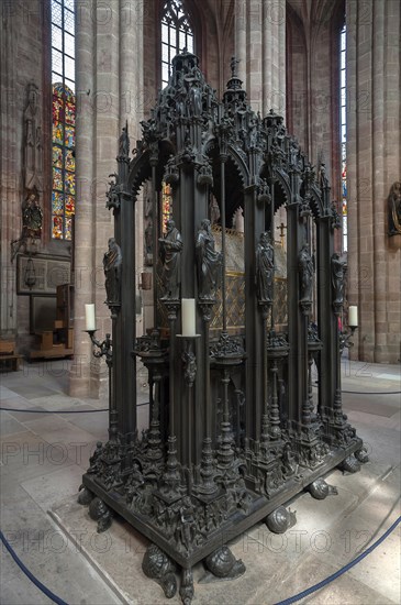 Tomb of St. Sebaldus by the sculptor Peter Vischer