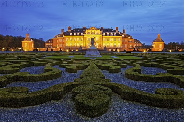 Schloss Nordkirchen palace with castle gardens