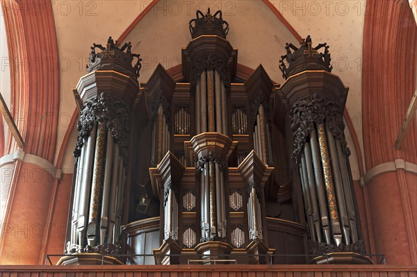 Organ from 1708 by Matthias Dropa