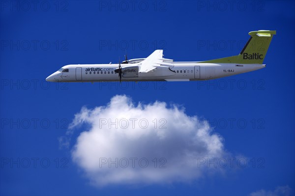 Aircraft YL-BAJ Air Baltic De Havilland Dash 8 in flight