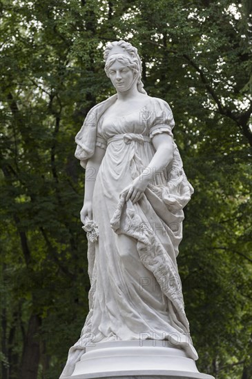 The new Queen Luise monument