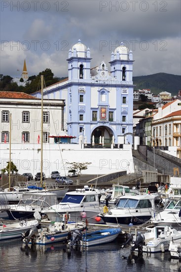 Igreja da Misericordia by the port