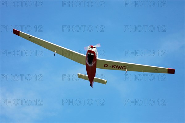 Motor glider Scheibe SF-25C ""Falcon"" from underneath