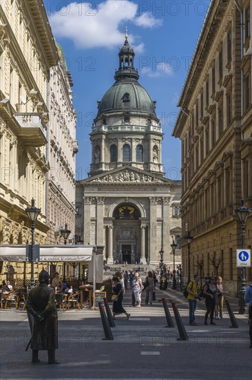 View through Zrinyi utca to St. Stephen's Basilica