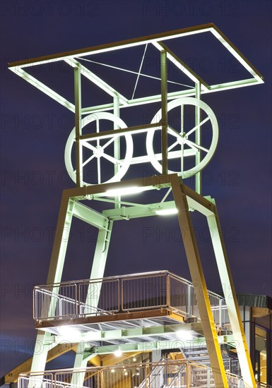 Viewing platform in the shape of a headframe