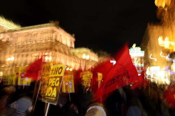 Demonstration against PEGIDA at the Opernring