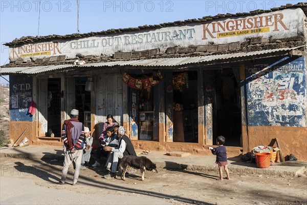 Restaurant with shop