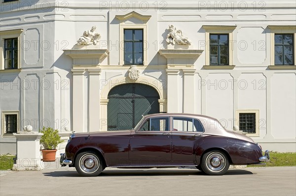 Bentley S1