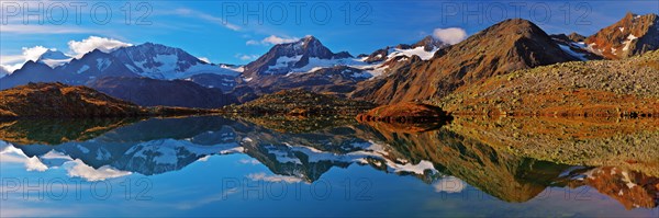 Principal ridge of the Alps and Lake Mutterberger See with Mts Wilder Pfaff