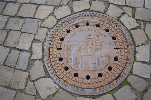 Naumburg Cathedral on a manhole cover