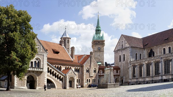 Dankwarderode Castle and Cathedral of St. Blaise